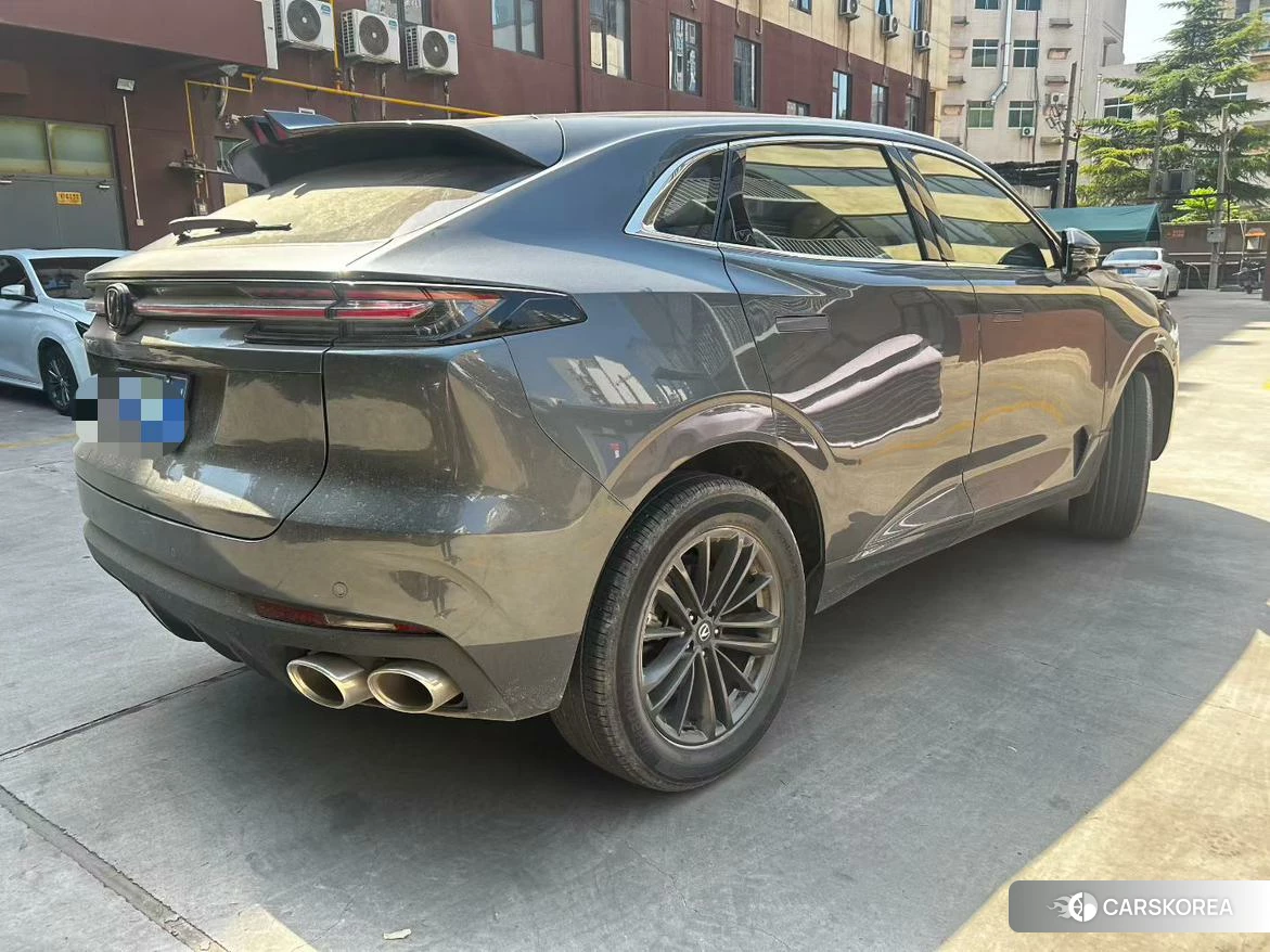 Chang'an UNI-K 2023 Темно-серый из Китая, фото 4