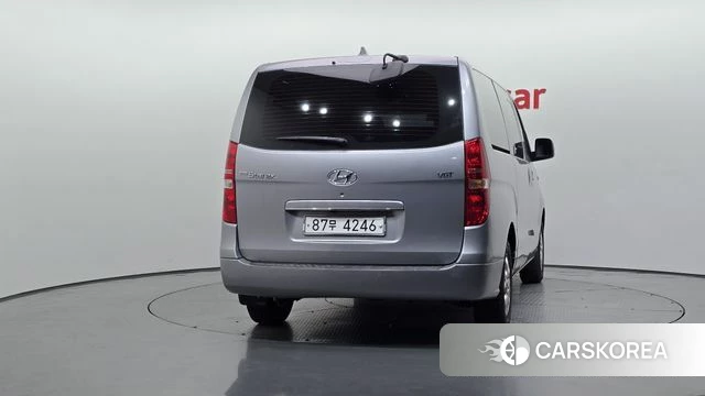 Hyundai The New Grand Starex id 4689546 из Кореи 26