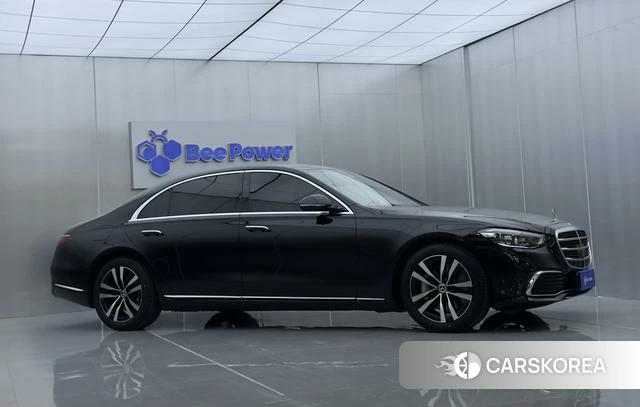Mercedes-Benz S-class id 4291342 из Китая 21