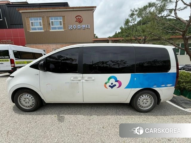 Hyundai Staria 2021 Белый из Кореи, фото 5