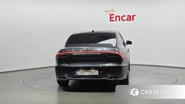 Hyundai The New Grandeur IG id 4609781 из Кореи 34