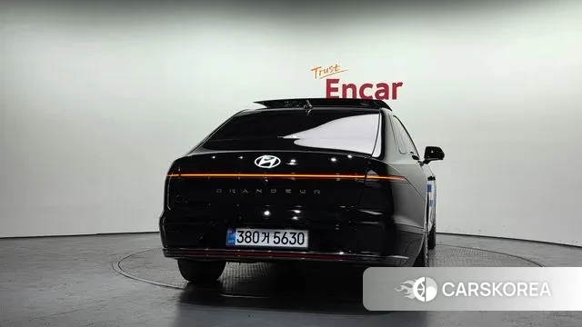 Hyundai Grandeur (GN7) id 3720684 из Кореи 14