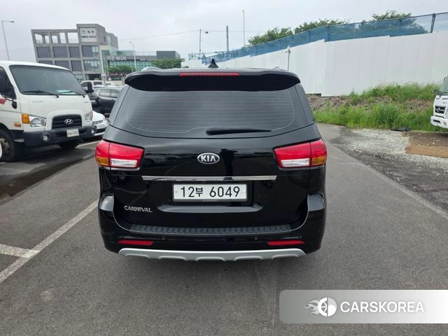 Kia All New Carnival id 4558046 из Кореи 11