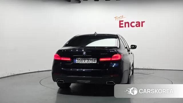 BMW 5 Series (G30) id 3452490 из Кореи 14