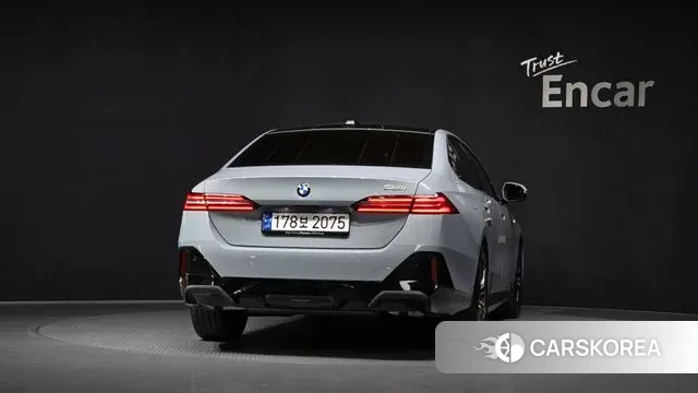 BMW 5 Series (G60) id 2983847 из Кореи 14