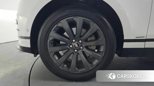 Land Rover Range Rover Velar id 3894249 из Кореи 14