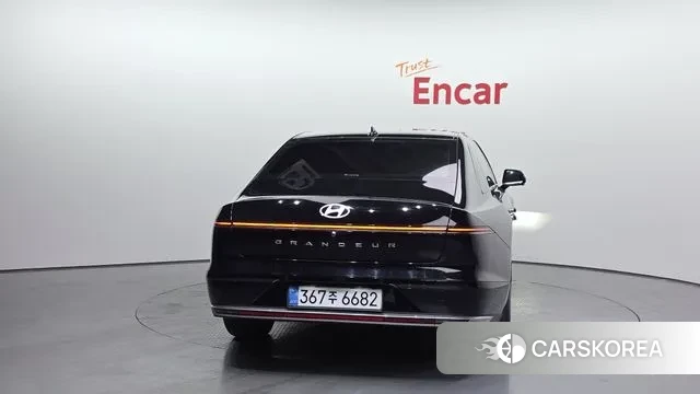 Hyundai Grandeur (GN7) id 3576691 из Кореи 14