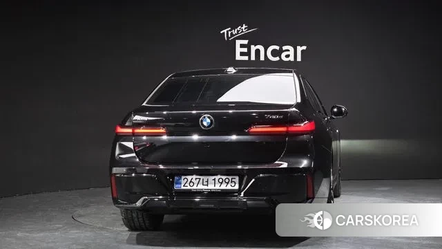 BMW 7 Series (G70) id 3731991 из Кореи 14