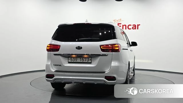 Kia The New Carnival id 4471696 из Кореи 14