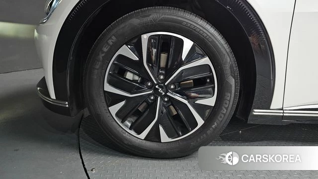 Kia EV6 id 4730584 из Кореи 25
