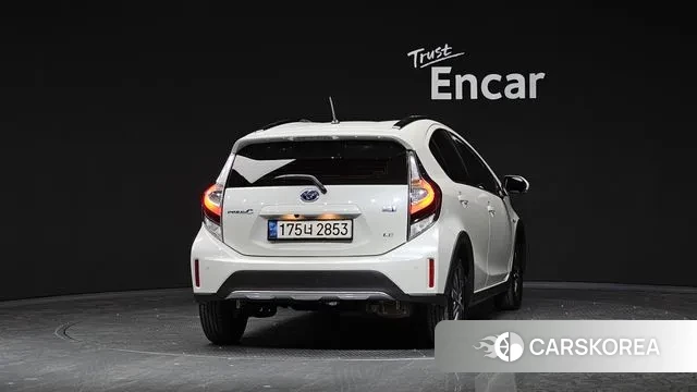 Toyota Prius C id 3379278 из Кореи 14