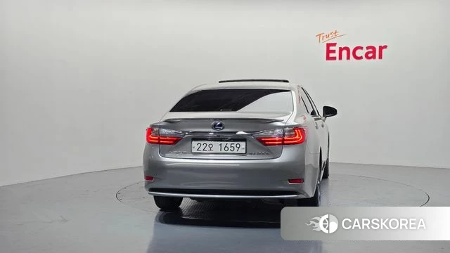 Lexus New ES300h id 3911968 из Кореи 14