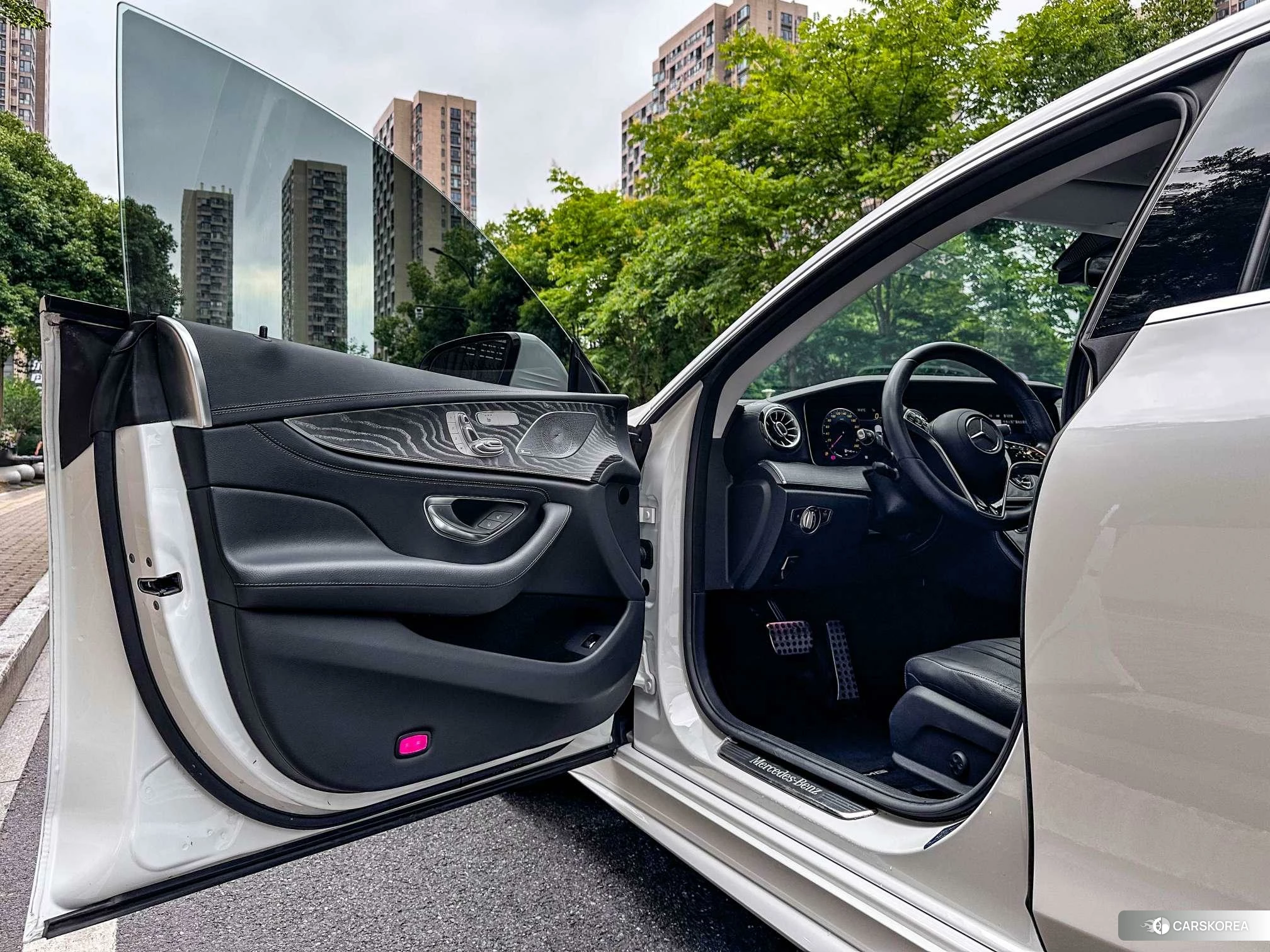 Mercedes-Benz CLS id 4452711 из Китая 9