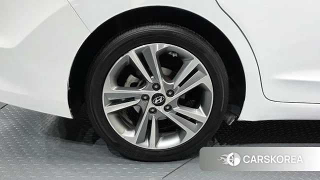 Hyundai Avante AD id 4530964 из Кореи 24