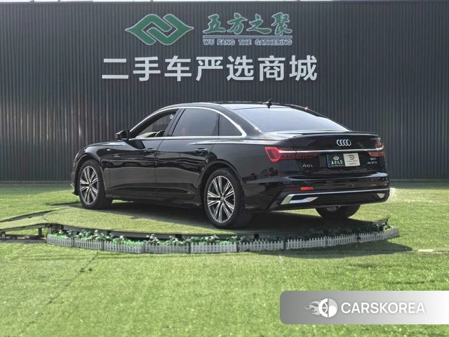 Audi A6L id 4276121 из Китая 16