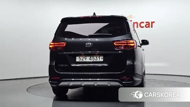 Kia The New Carnival id 2991302 из Кореи 14