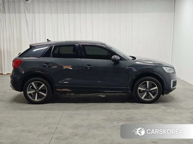 Audi Q2L e-tron id 3983254 из Китая 14