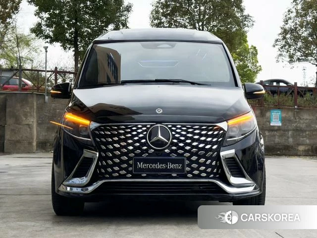 Mercedes-Benz V-class 2025 Черный из Китая, фото 4