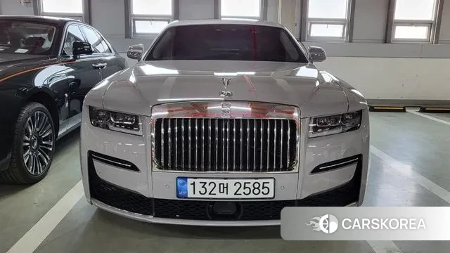 Rolls-Royce Ghost 2nd Generation 2022 Серебристо-серый из Кореи, фото 5