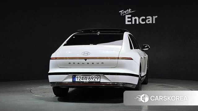 Hyundai Grandeur (GN7) id 4565524 из Кореи 24