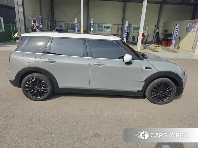 Mini Cooper Clubman 2022 Серебристо-серый из Кореи, фото 4