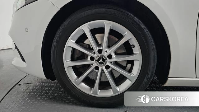 Mercedes-Benz A-Class W177 id 4604528 из Кореи 25