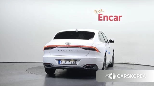 Hyundai The New Grandeur IG id 4370318 из Кореи 24