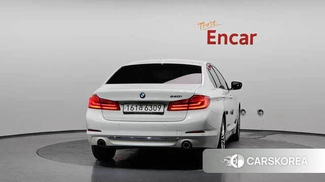BMW 5 Series (G30) id 4683939 из Кореи 27
