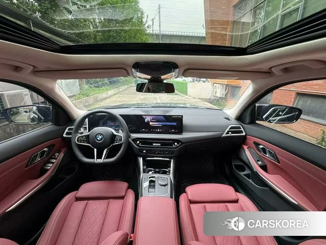 BMW 3 series 2025 Черный из Китая, фото 4