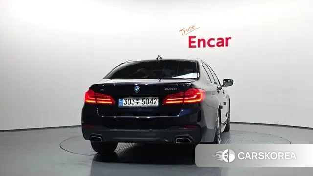 BMW 5 Series (G30) id 3449795 из Кореи 14