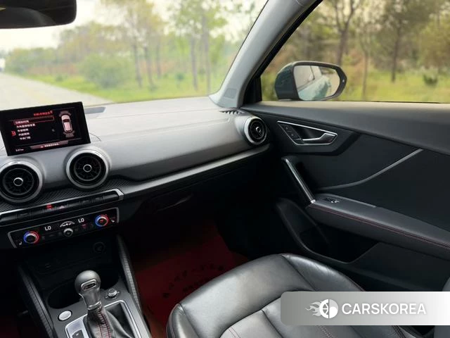 Audi Q2L id 4374712 из Китая 13