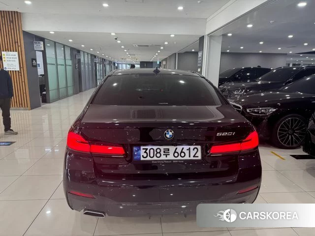 BMW 5 Series (G30) id 3838586 из Кореи 10