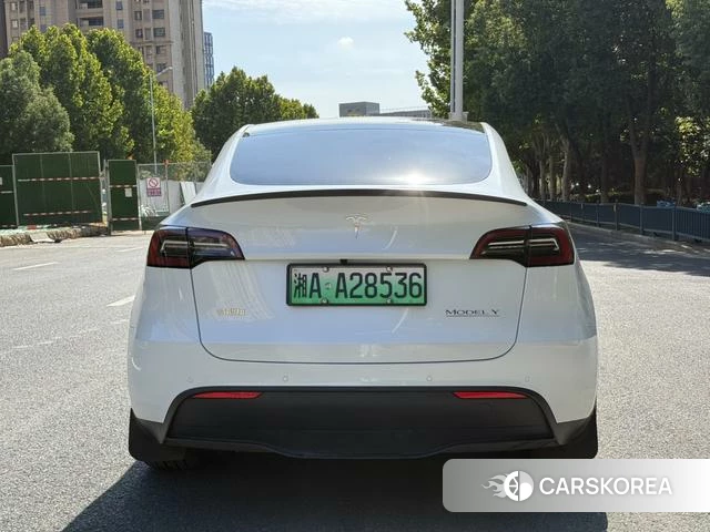 Tesla Model Y id 4209913 из Китая 12