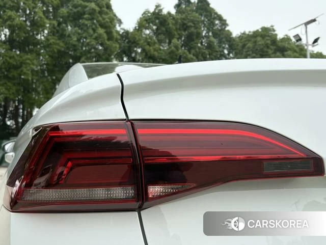 Volkswagen Bora id 4336237 из Китая 10