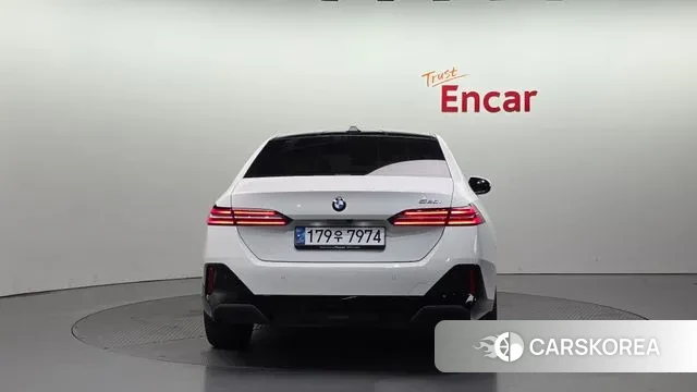 BMW 5 Series (G60) id 3523336 из Кореи 14