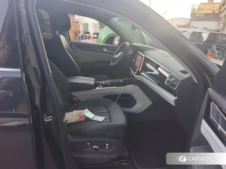 Volkswagen Touareg id 4655048 из Китая 10