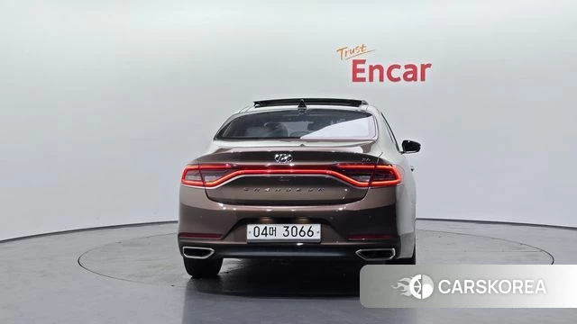 Hyundai Grandeur IG id 4378193 из Кореи 14
