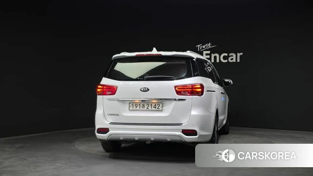 Kia The New Carnival id 3936882 из Кореи 14