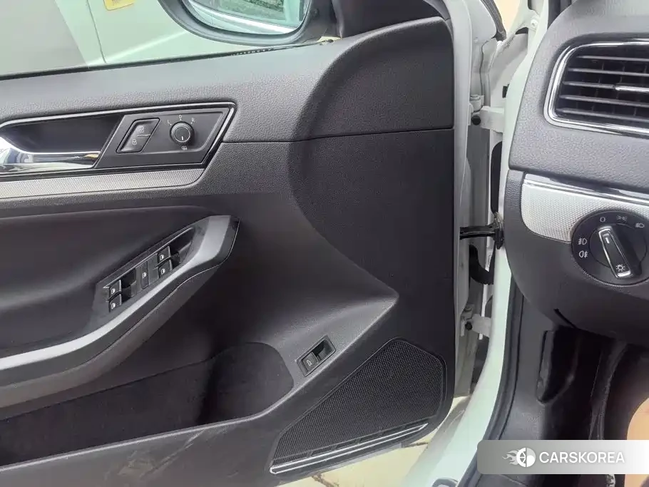 Volkswagen Sagitar id 4576587 из Китая 10