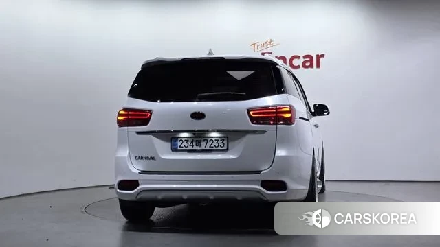 Kia The New Carnival id 3510158 из Кореи 14