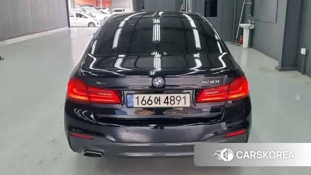 BMW 5 Series (G30) id 3340575 из Кореи 12