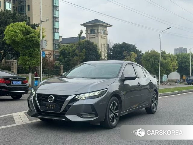 Nissan Xuan Yi 2022 Темно-серый из Китая, фото 4