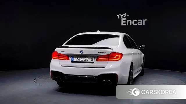 BMW 5 Series (G30) id 3397091 из Кореи 14