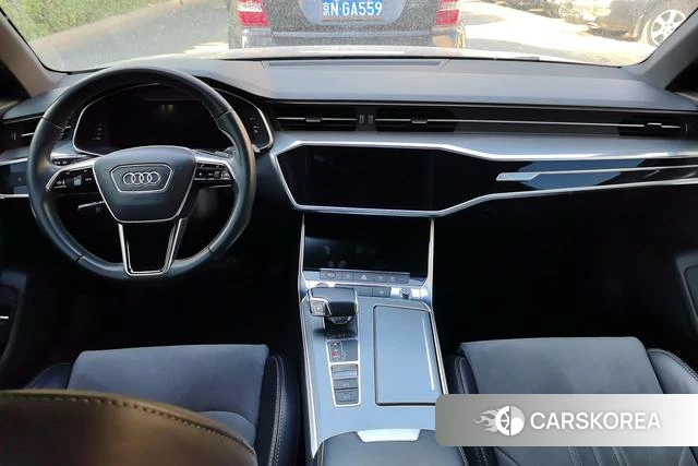 Audi A6L id 4271914 из Китая 11