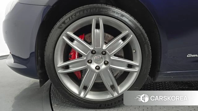 Maserati Quattroporte id 4520137 из Кореи 29