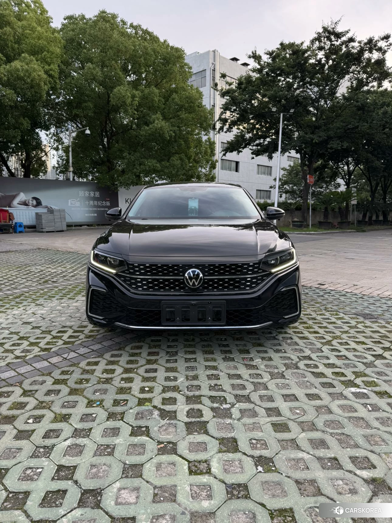 Volkswagen Passat 2023 Черный из Китая, фото 4