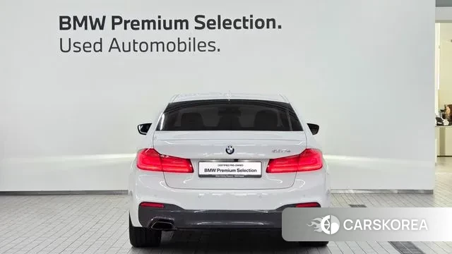 BMW 5 Series (G30) id 3499222 из Кореи 14