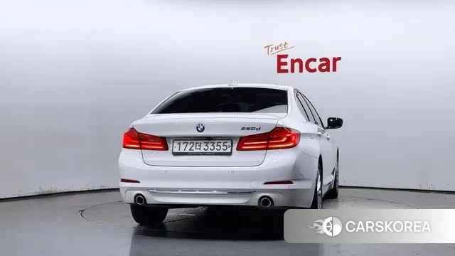 BMW 5 Series (G30) id 3128903 из Кореи 14