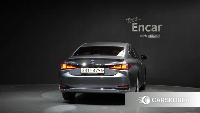 Lexus ES300h 7th generation id 4245884 из Кореи 14