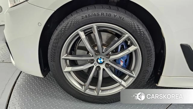 BMW 5 Series (G30) id 4737698 из Кореи 27